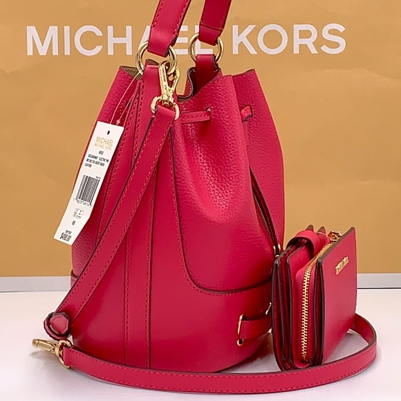 MICHAEL KORS REED MEDIUM BELTED BACKED MESSENGER CROSSBODY BAG & WALLET SET - Picture 2 of 16